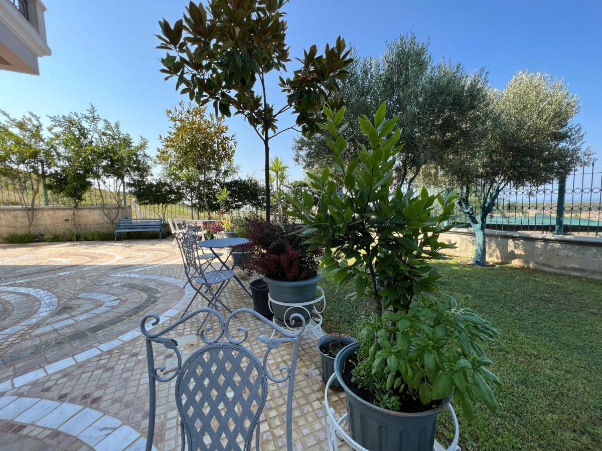 Villa Luiss Panorama Durrës Exteriör bild