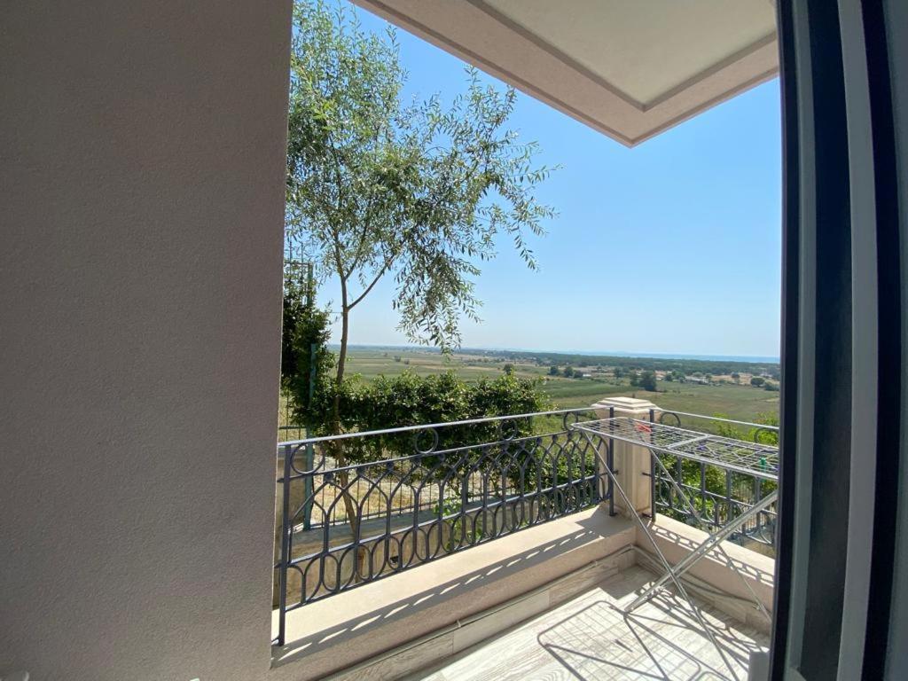Villa Luiss Panorama Durrës Rum bild