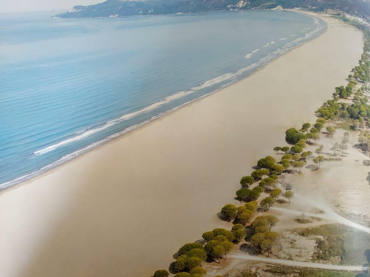 Villa Luiss Panorama Durrës Exteriör bild